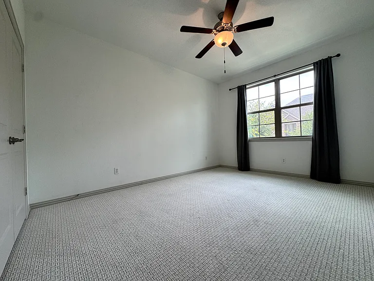 6285 Davison Way — Photo 11