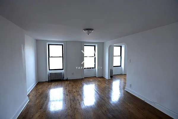 Rented by Yaffa Realty LLC | media 11