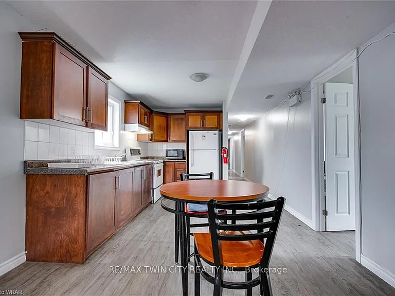 151 Bridgeport Rd E #4 — Photo 10