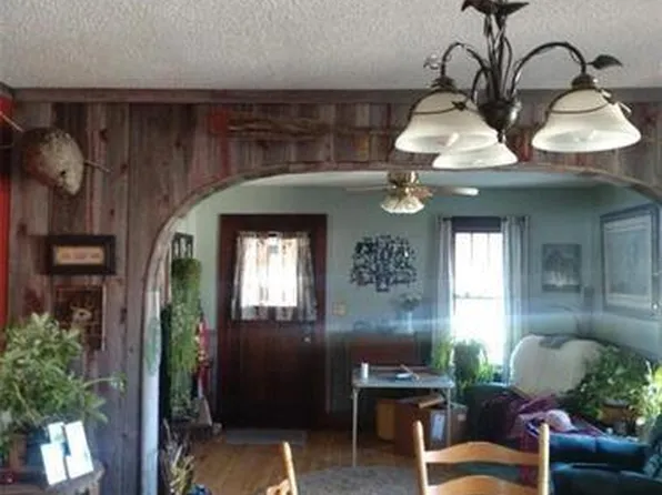 518 Pease St, Augusta, WI 54722