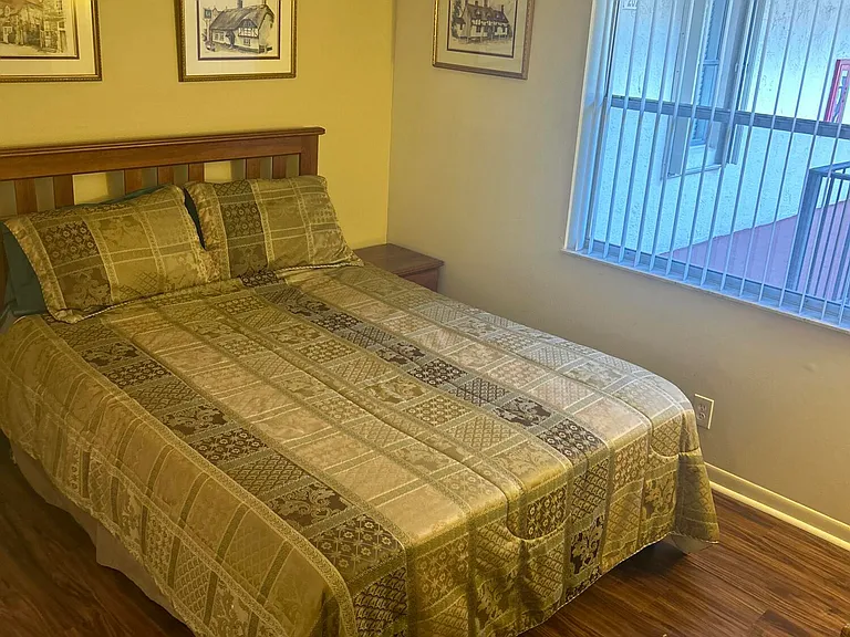 2801 Somerset Dr #201 — Photo 16