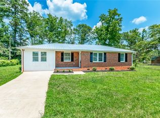 716 Woodmont Cir, Anderson, SC 29624