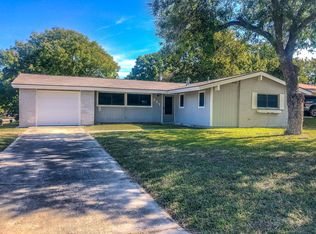834 Boulder Dr, Universal City, TX 78148