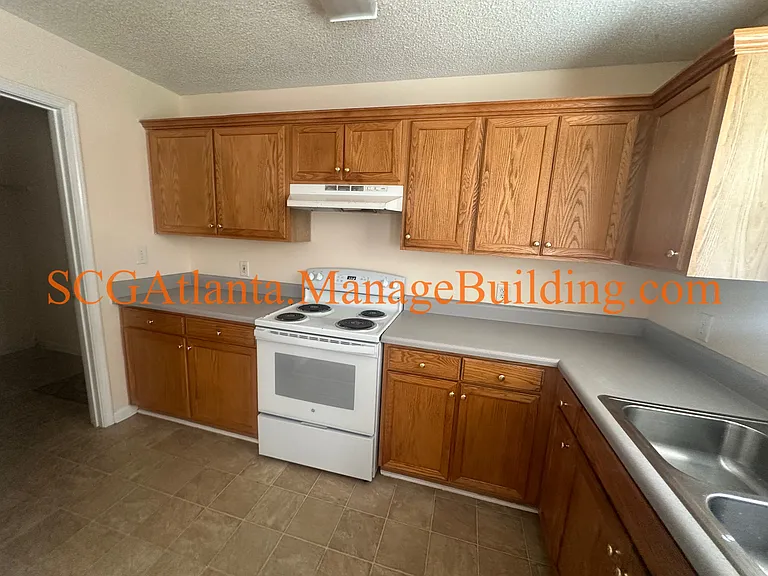 152 Willow Springs Ln — Photo 3