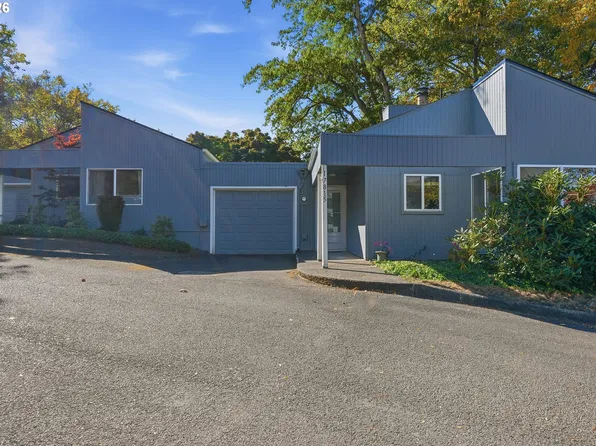17815 NW Lakeway Ct, Beaverton, OR 97006
