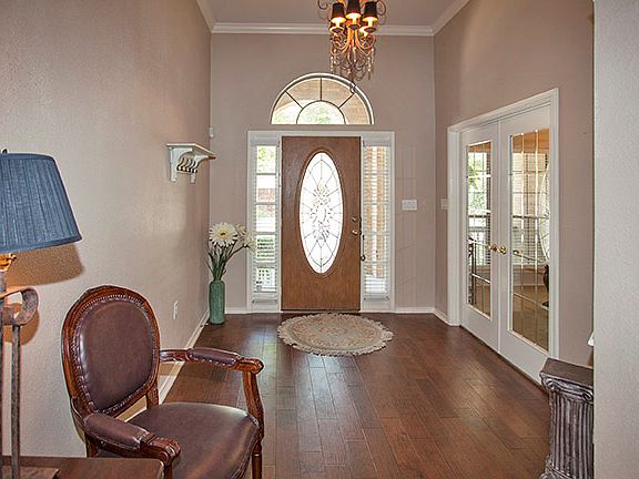 2nd image of 102 Westwood Way