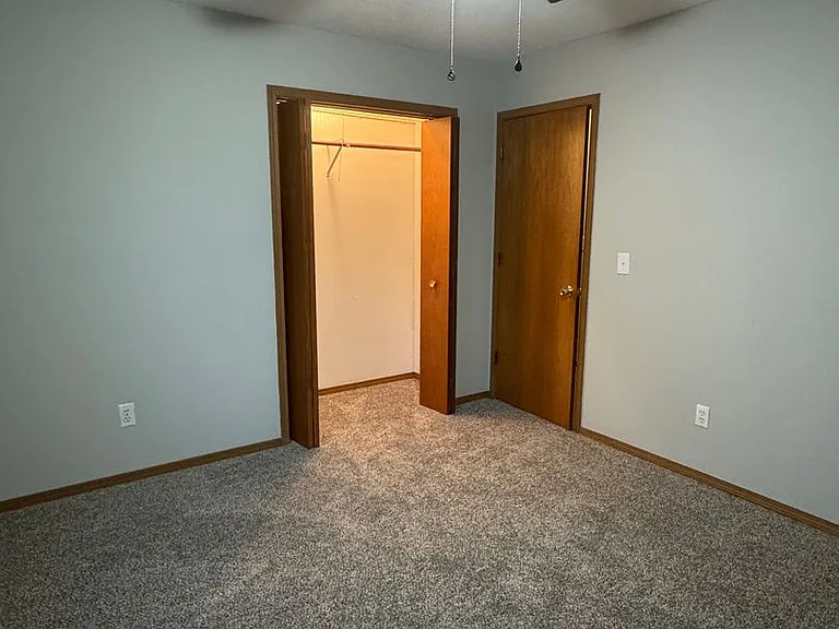 2762 W Roxbury St — Photo 6