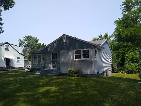 2nd image of 2211 Sherman Ave