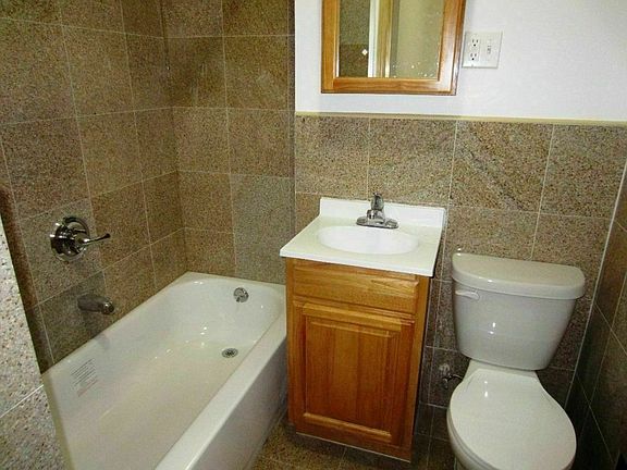 5th image of 259 Broome St #3F