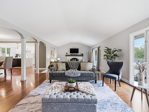 5th image of 7001 Lanham Ln