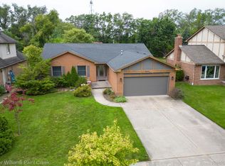 630 9th St, Wyandotte, MI 48192