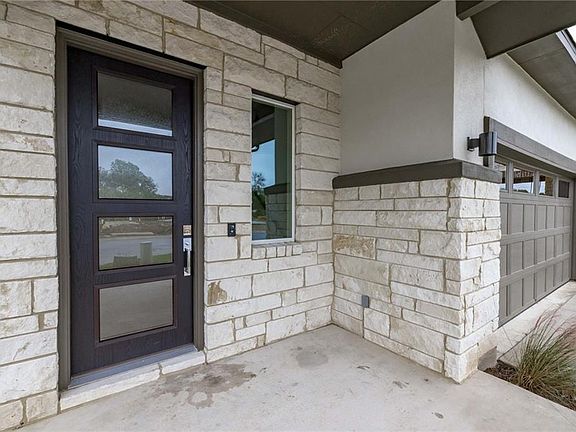 3rd image of 1228 Summerbrooke Cir
