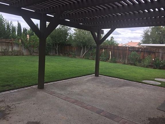 3rd image of 14230 Piedmont Dr