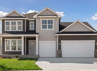 Erie Plan, Prairie Crossing - The Estates Collection, Otsego, MN 55330