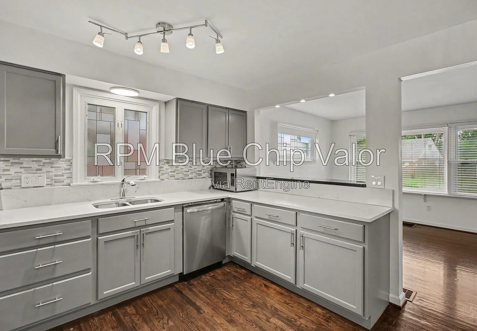 3 bed, 2.0 bath, $2,225 — Photo 4