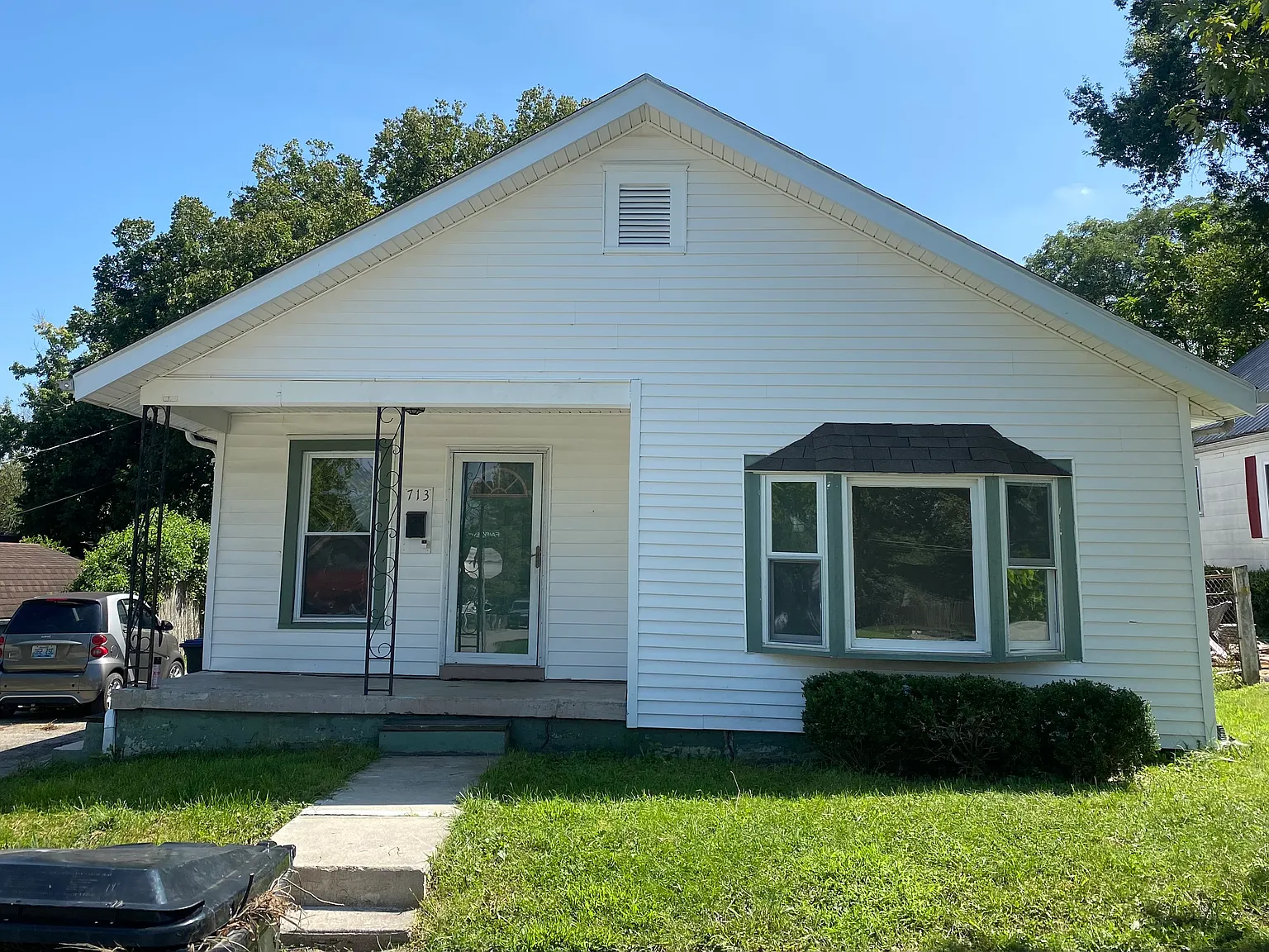 3 bed, 2014 sqft, $1,550 — Photo 1