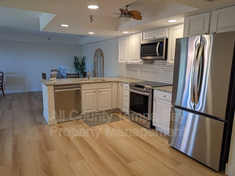 7430 Sunshine Skyway Ln S #201 — Photo 5