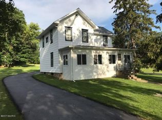 115 S Comstock St, Addison, MI 49220