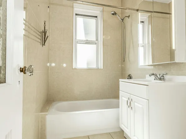 561 41st Street image 16 of 22