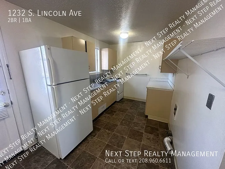1232 S Lincoln Ave — Photo 4