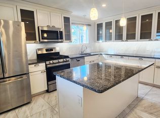 113 Coleridge St APT 1, Boston, MA 02128