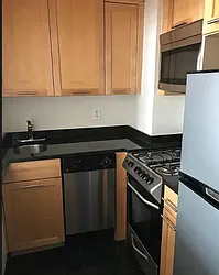 Rented by Manhattan Realty Group