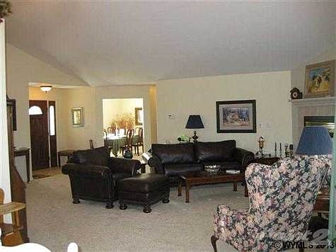 3rd image of 527 Village Dr