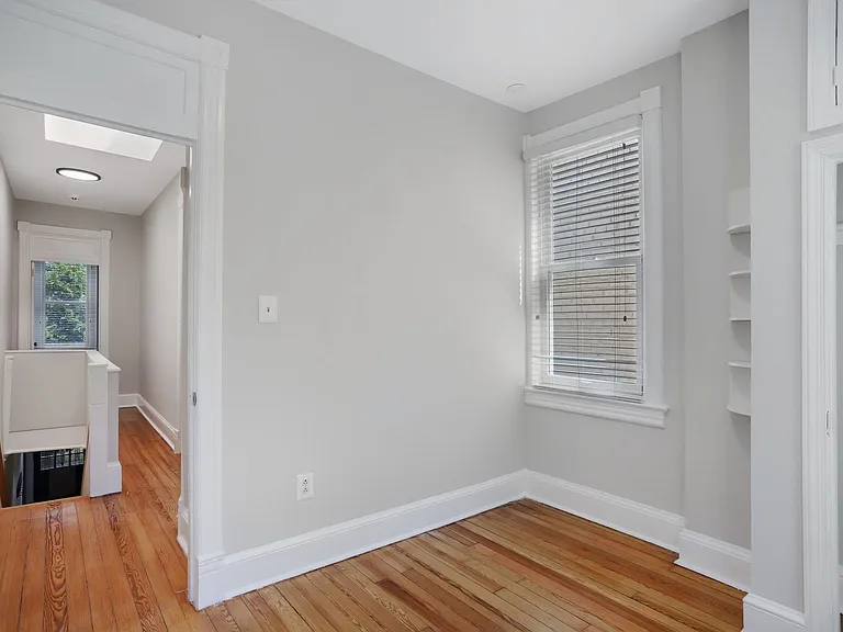 1373 N Carolina Ave NE — Photo 26