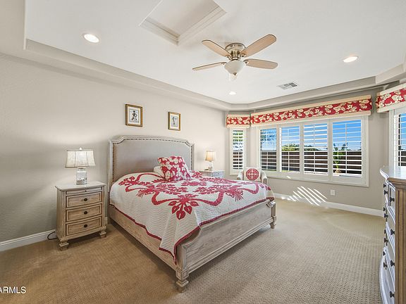 4th image of 2868 N CRESTWOOD Court