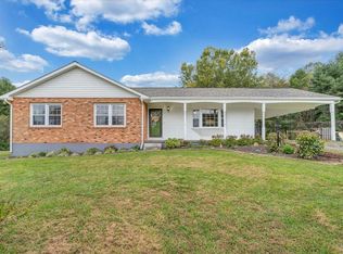 167 Redbud Ln, Fincastle, VA 24090