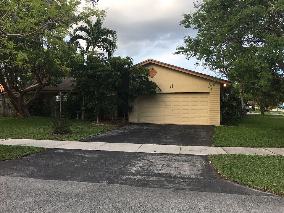 2nd image of 12801 SW 148th Street Rd