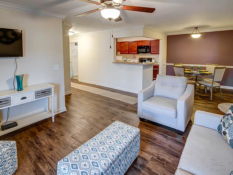 Nicholas Place Apartments — Photo 6