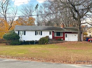 263 Brian Dr, Warwick, RI 02886