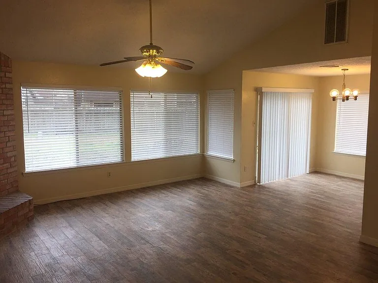 2606 S Belgravia Dr — Photo 15