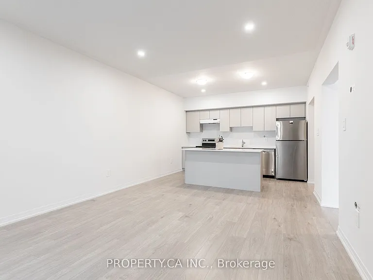 15 Kneeshaw Dr #205 — Photo 11