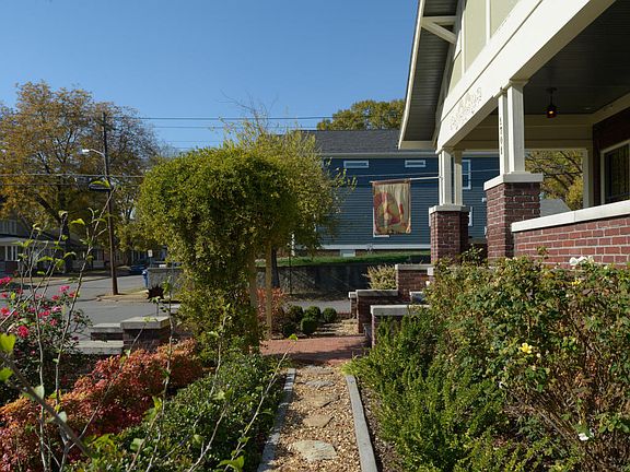 2nd image of 1701 Kirby Ave
