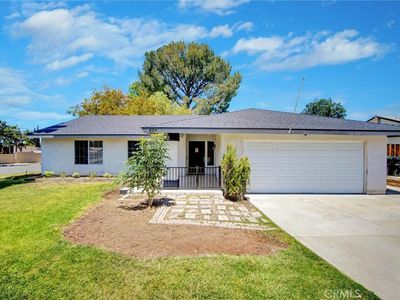 895 W Crestview St, Corona, CA, 92882