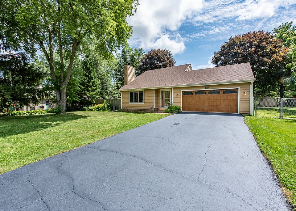 1st image of 3859 Woodlawn Ave