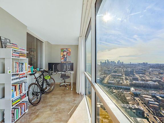 5th image of 380 Mountain Rd APT 1015