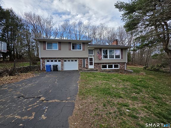 2nd image of 9 Deerbrook Road