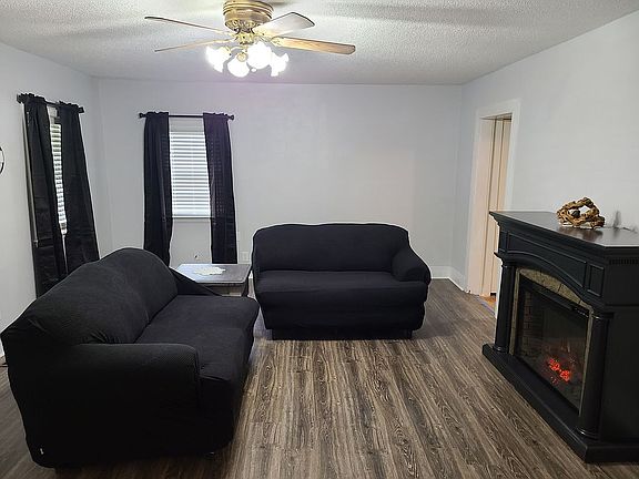 5th image of 409 N Frankfort Ave