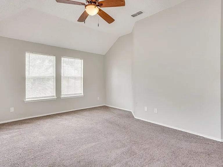 2701 Clovermeadow Dr — Photo 31