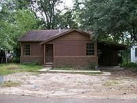 1st image of 713 E McNeil St