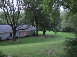 80 River Bend Dr, Chesterfield, MO 63017