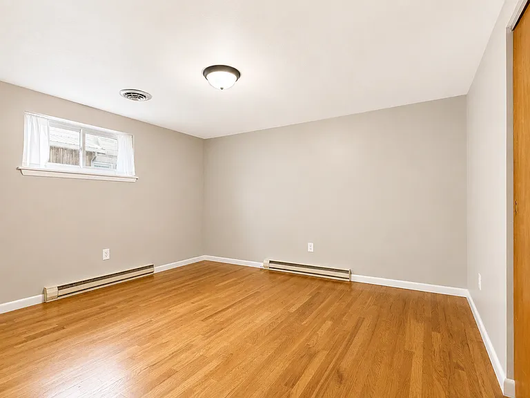 401 N 7th Ave — Photo 8