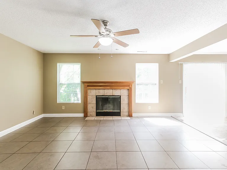 8610 Belle Union Ct — Photo 6