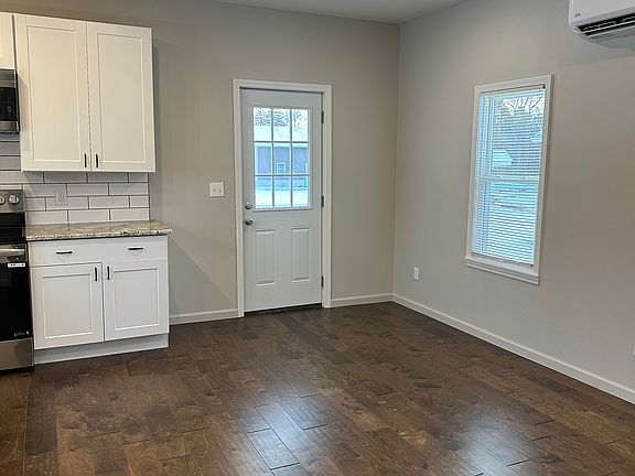 3rd image of 64 E Oneida St #1