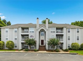 3638 Morris Farm Dr APT 2C, Greensboro, NC 27409