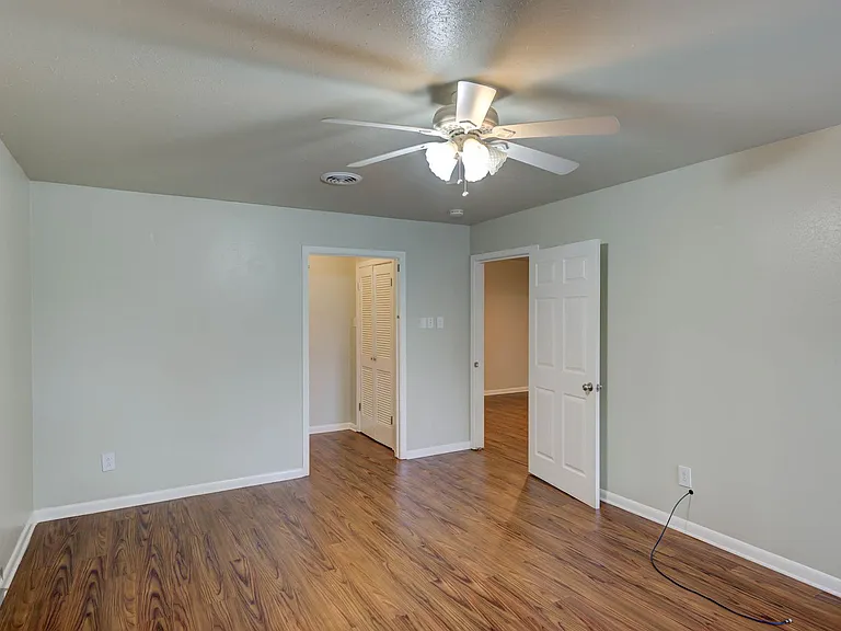2829 Doles Pl — Photo 9