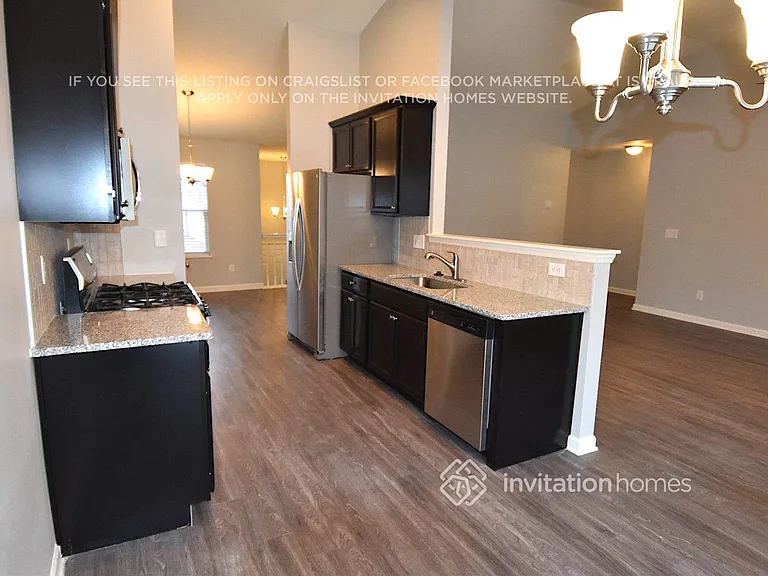 4821 Marathon Ln — Photo 6